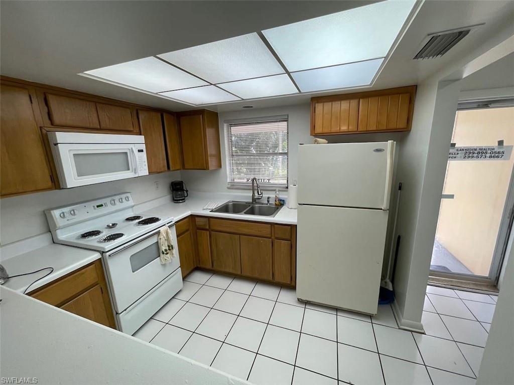 4926 Vincennes St 1-3 Property Photo 5