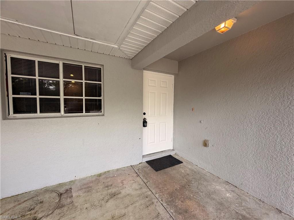 566 Nimitz Blvd Property Photo 2