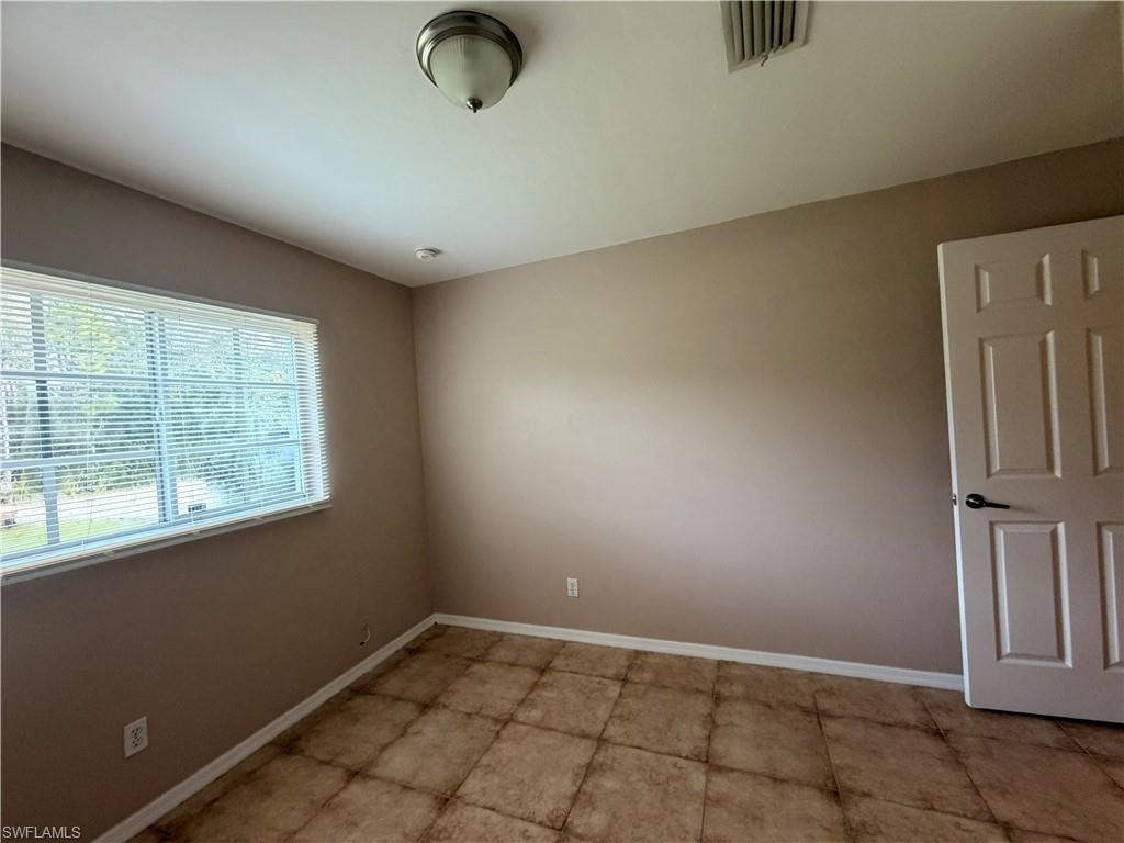 566 Nimitz Blvd Property Photo 8