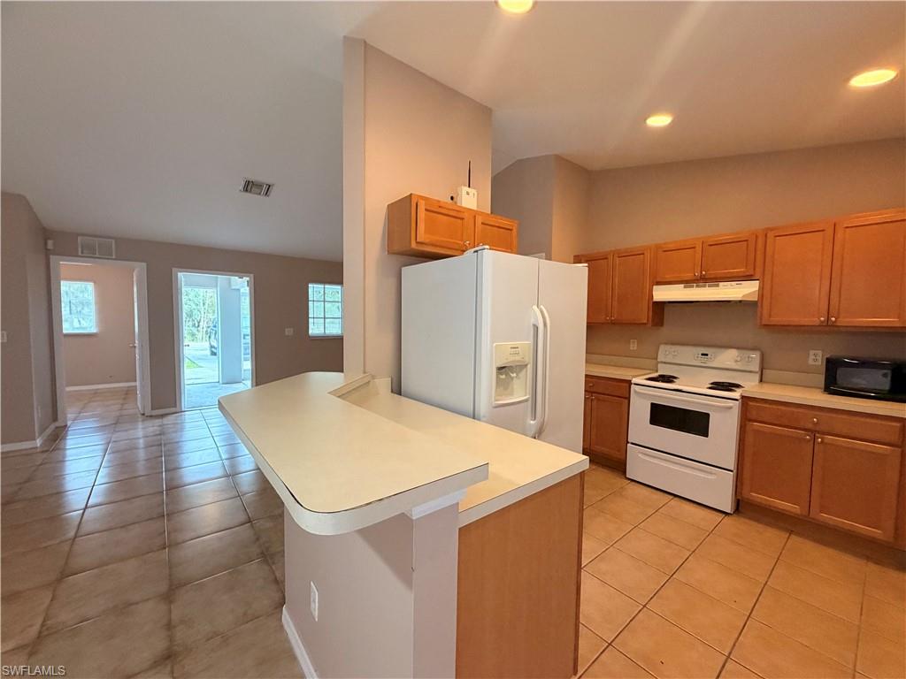 566 Nimitz Blvd Property Photo 9