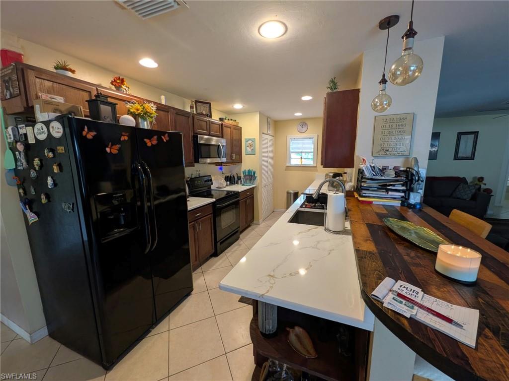 20503 Fern Cir Property Photo 7