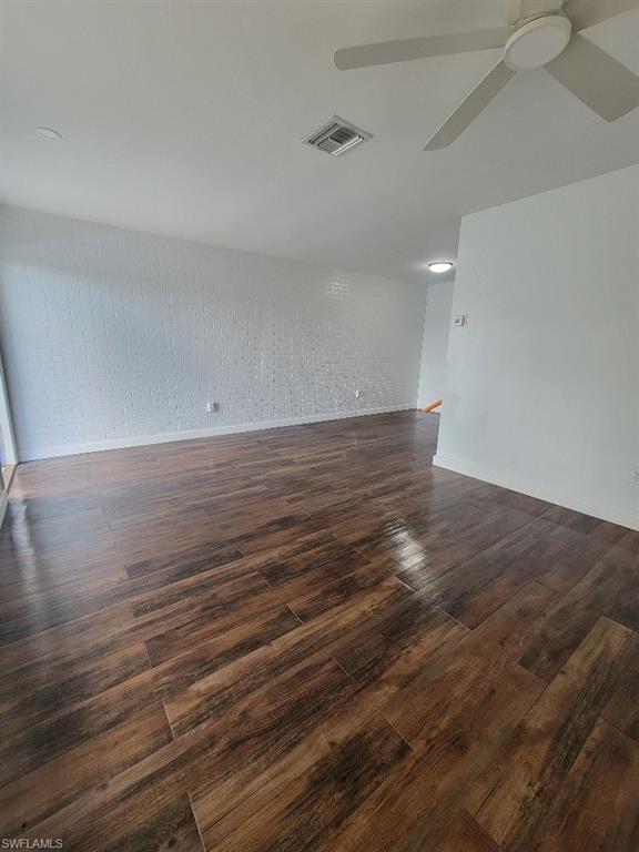 59 Hamlin Ct Property Photo 5