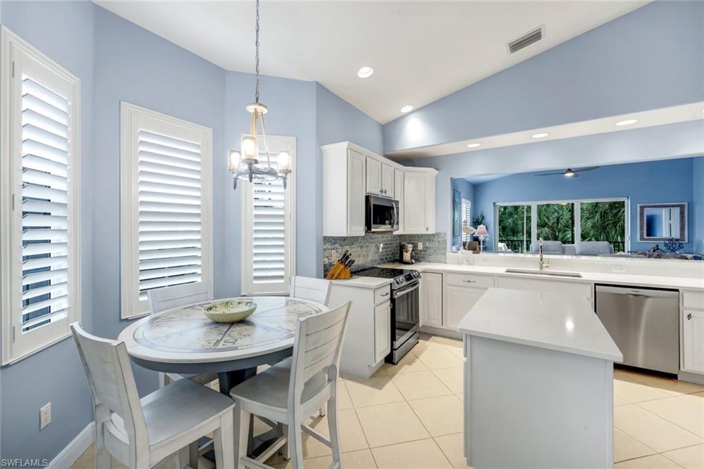 10550 Marino Pointe Dr 203 Property Photo 5