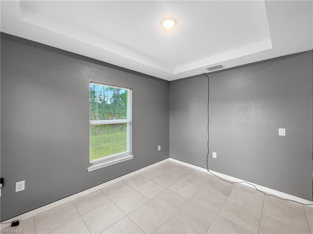 3107 35th St W Property Photo 17