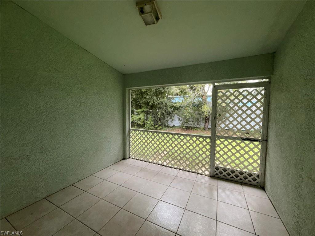1127 Diplomat Pkwy E Property Photo 14