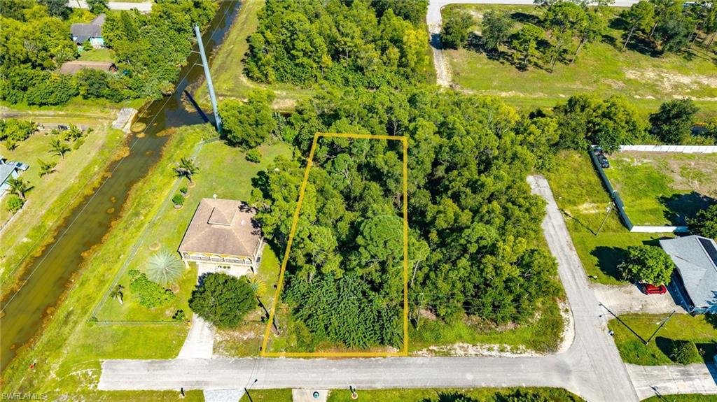 57 Fred Ave S Property Photo 3