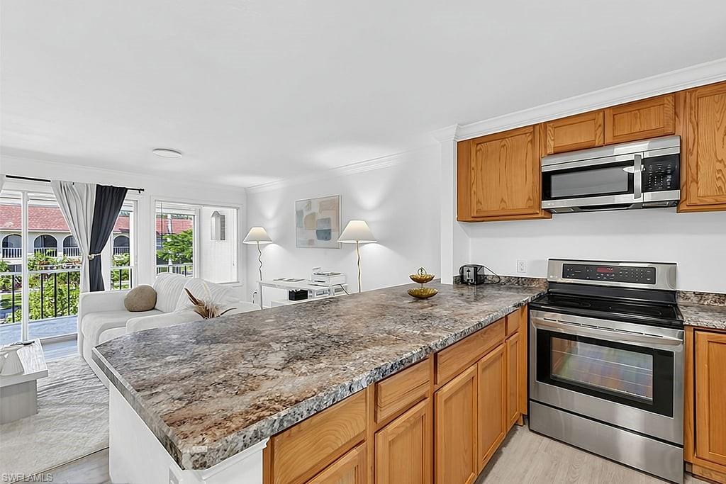 6102 Whiskey Creek Dr 203 Property Photo 10