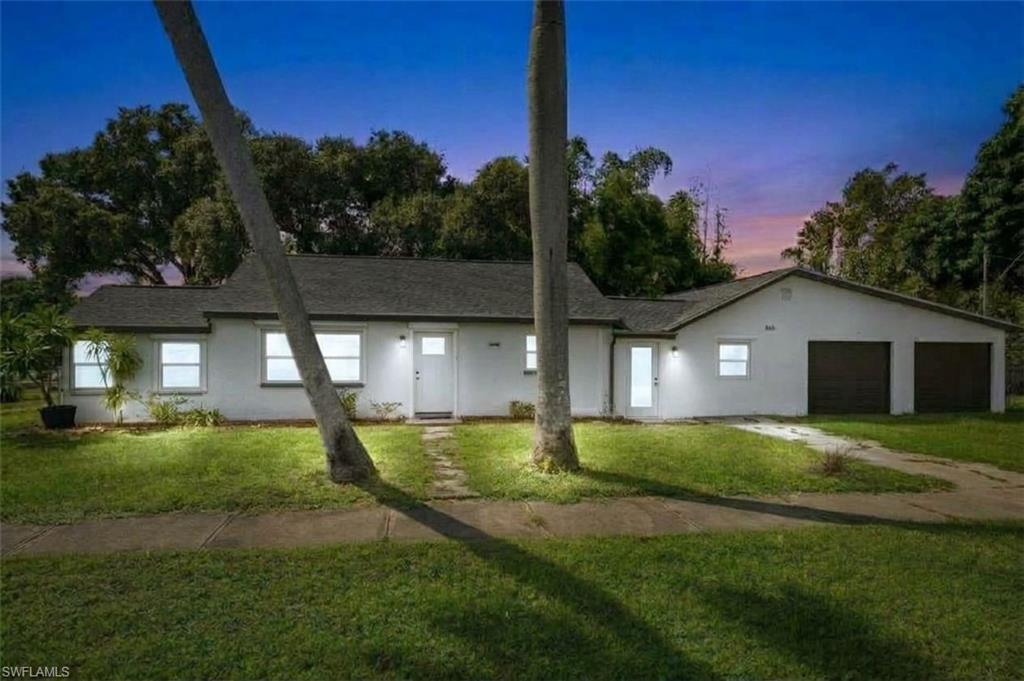 380 New York Dr Property Photo 2