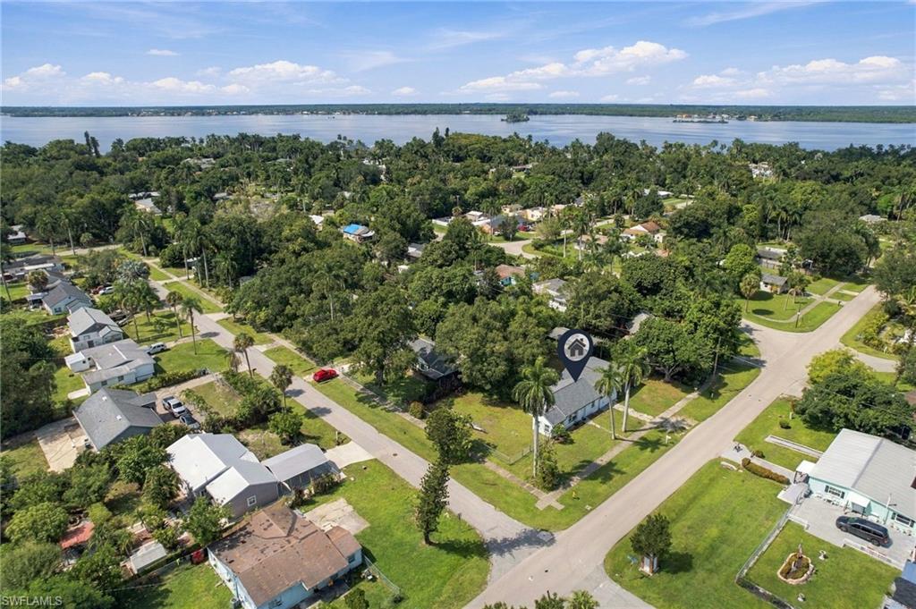 380 New York Dr Property Photo 20