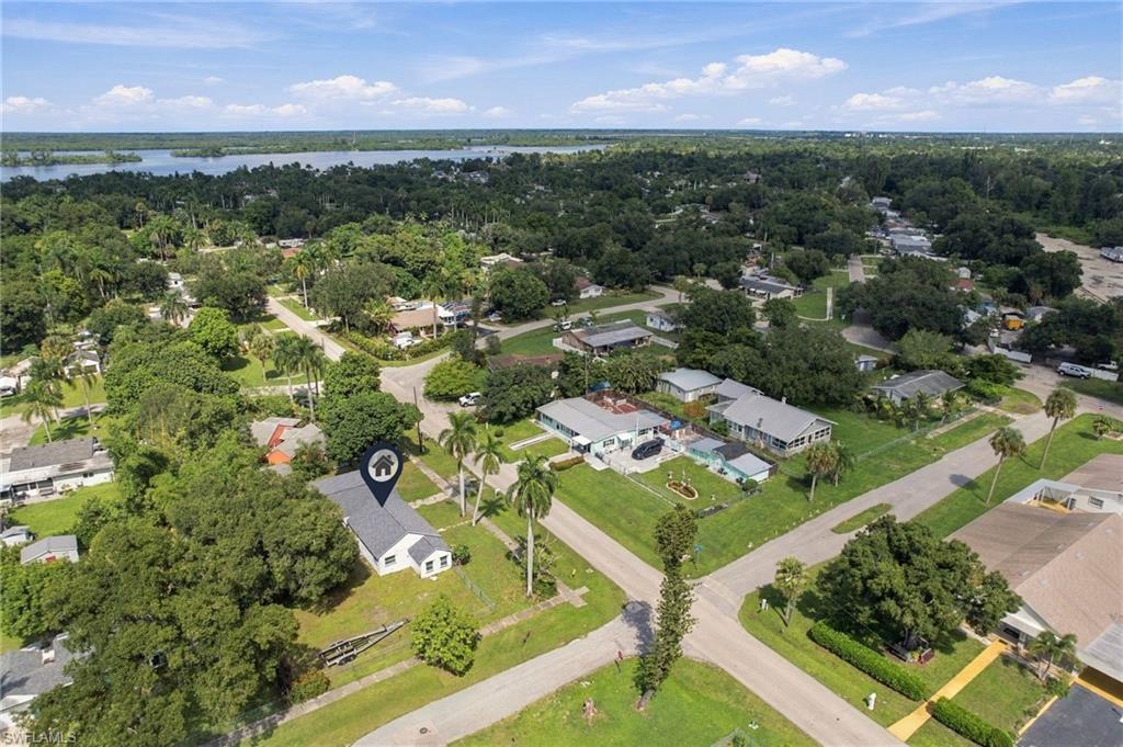 380 New York Dr Property Photo 21