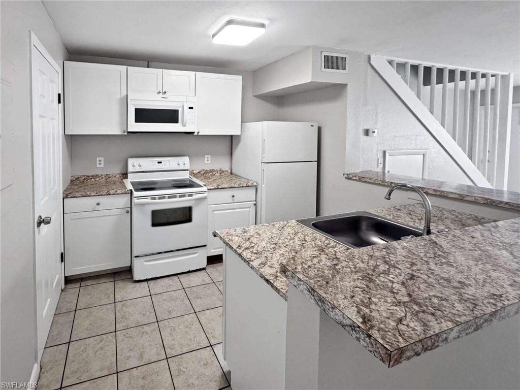 6635 Warwick Cir 5 Property Photo 5