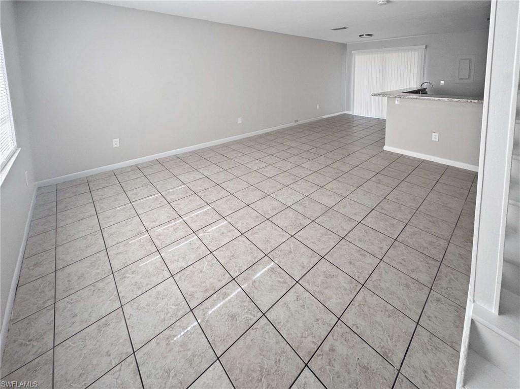 6635 Warwick Cir 5 Property Photo 7