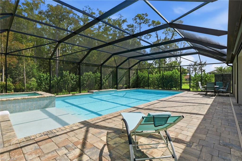 11012 Castlereagh St Property Photo 2