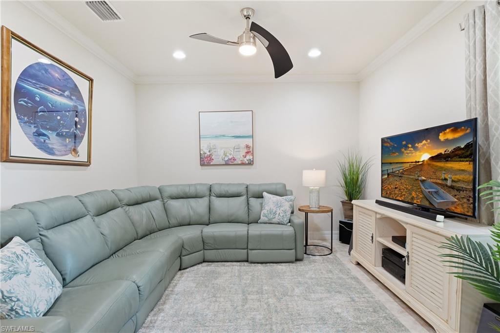 11012 Castlereagh St Property Photo 27