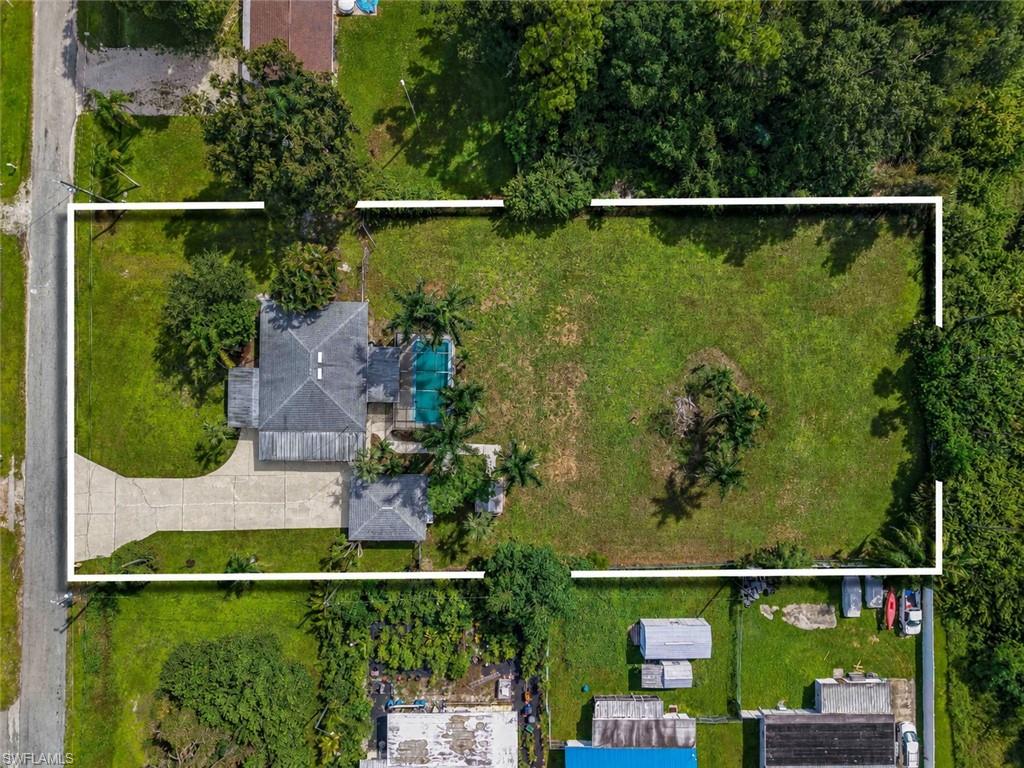 1207 Green Ave Property Photo 2