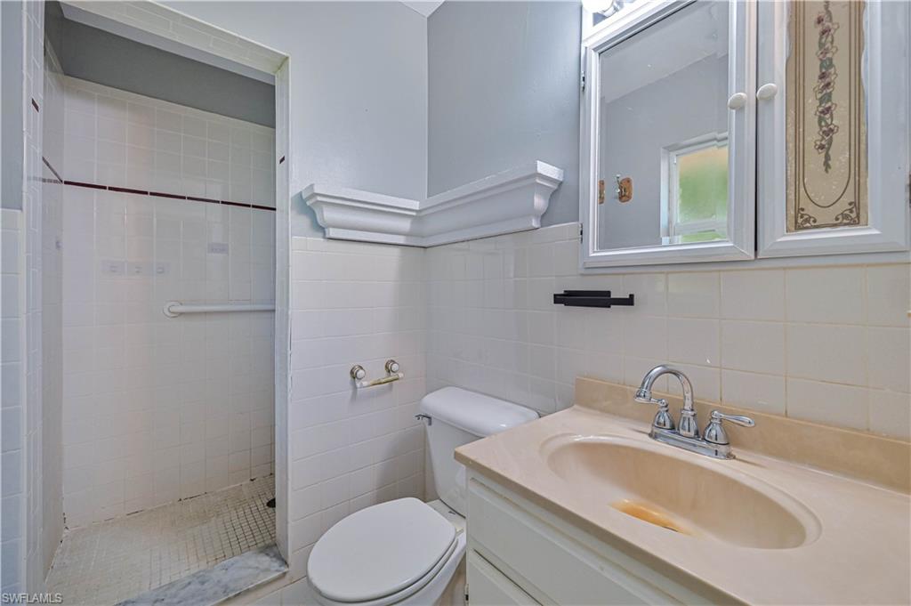 1207 Green Ave Property Photo 18