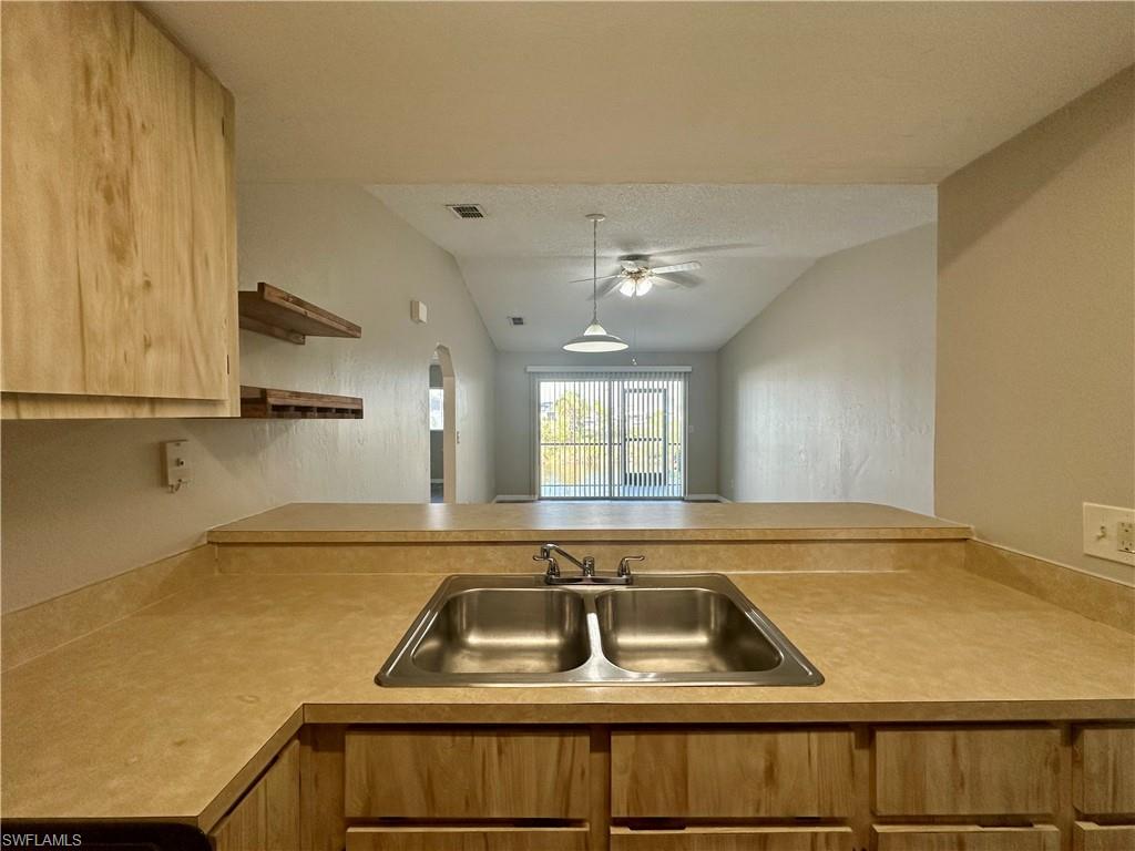 829 Gleason Pkwy 2 Property Photo 8
