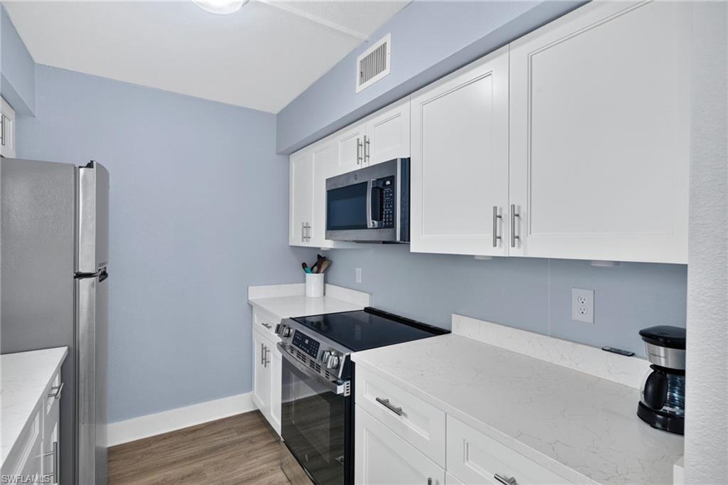 6500 Estero Blvd F118 Property Photo 11