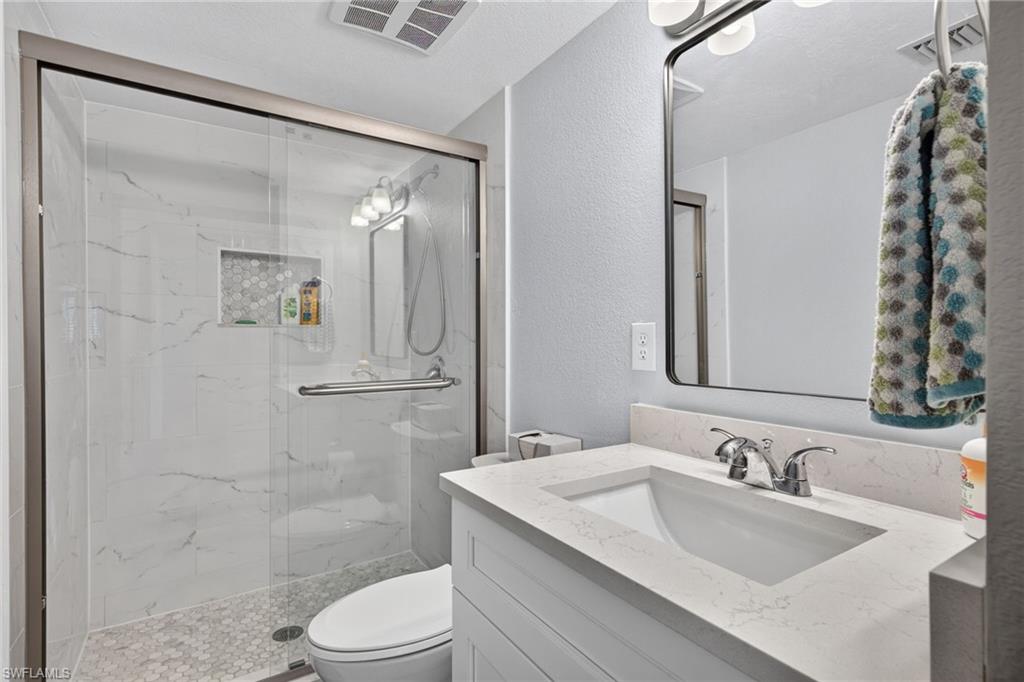 6500 Estero Blvd F118 Property Photo 17