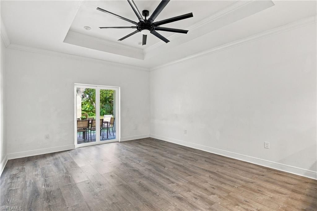 2116 Palm Ave Property Photo 5