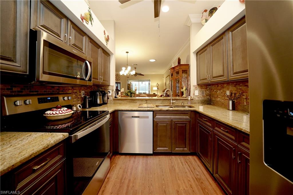 14971 Hickory Greens Ct Property Photo 6
