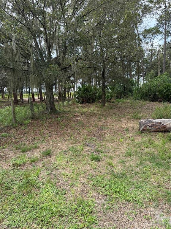980 N Deer St Property Photo 2
