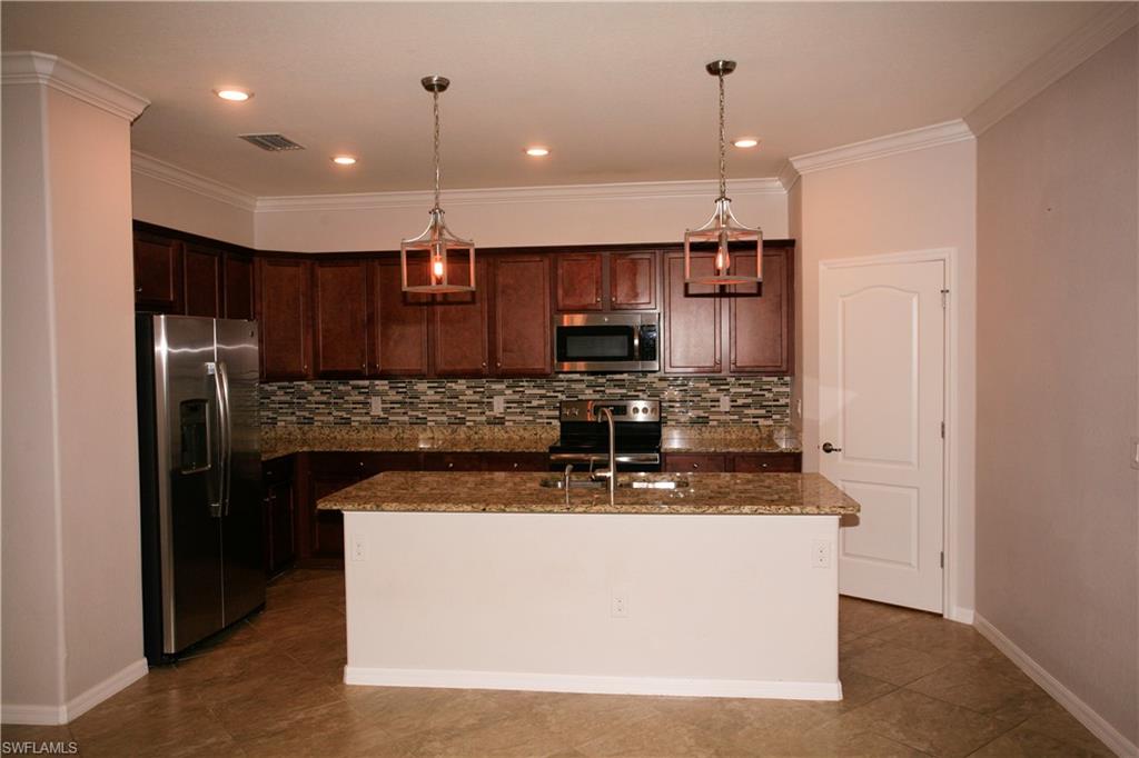 14495 Vindel Cir Property Photo 4