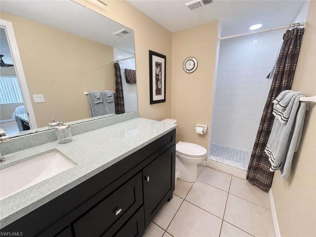 11610 Caravel Cir 102 Property Photo 8