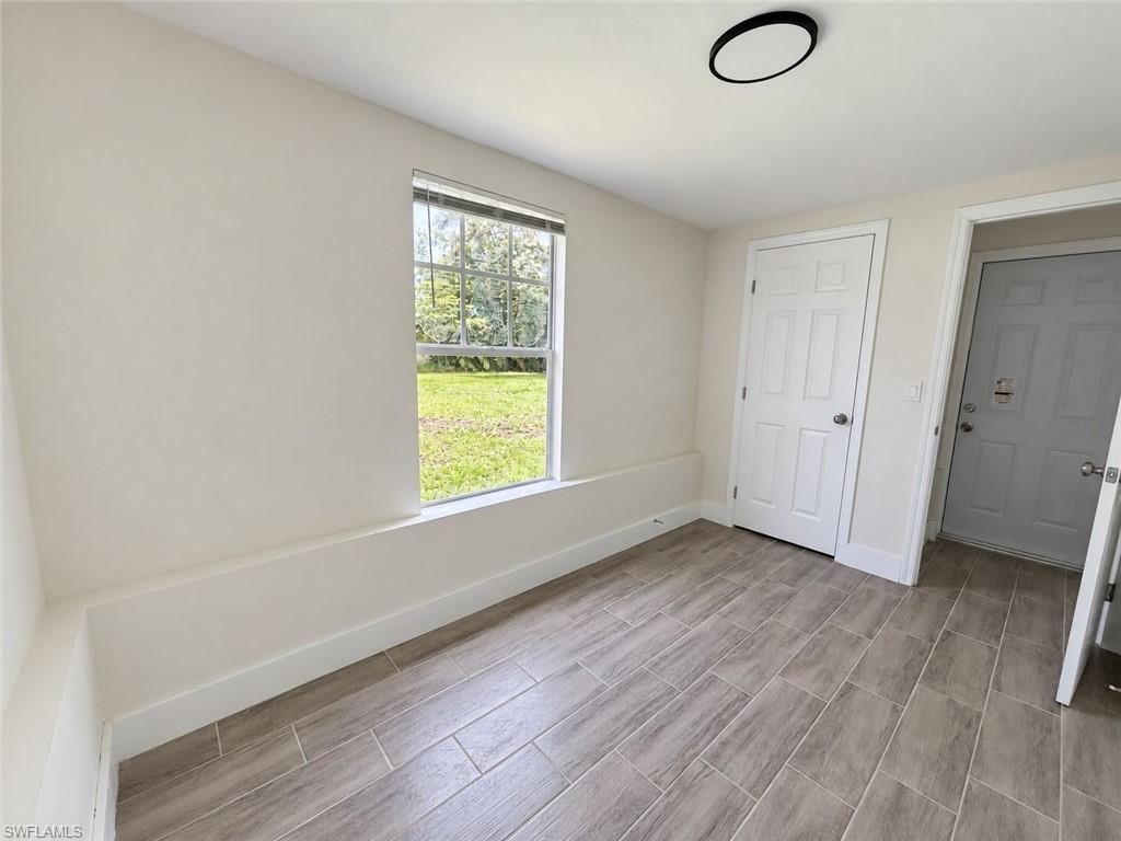 579 Wood Ave Property Photo 6