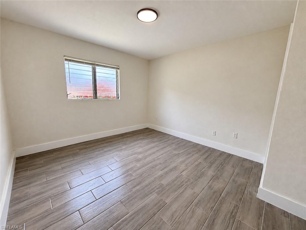 579 Wood Ave Property Photo 9