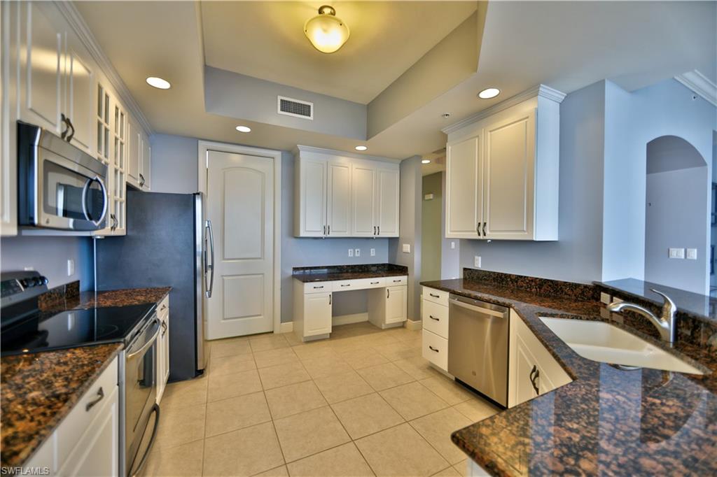 2090 W First St 3106 Property Photo 12