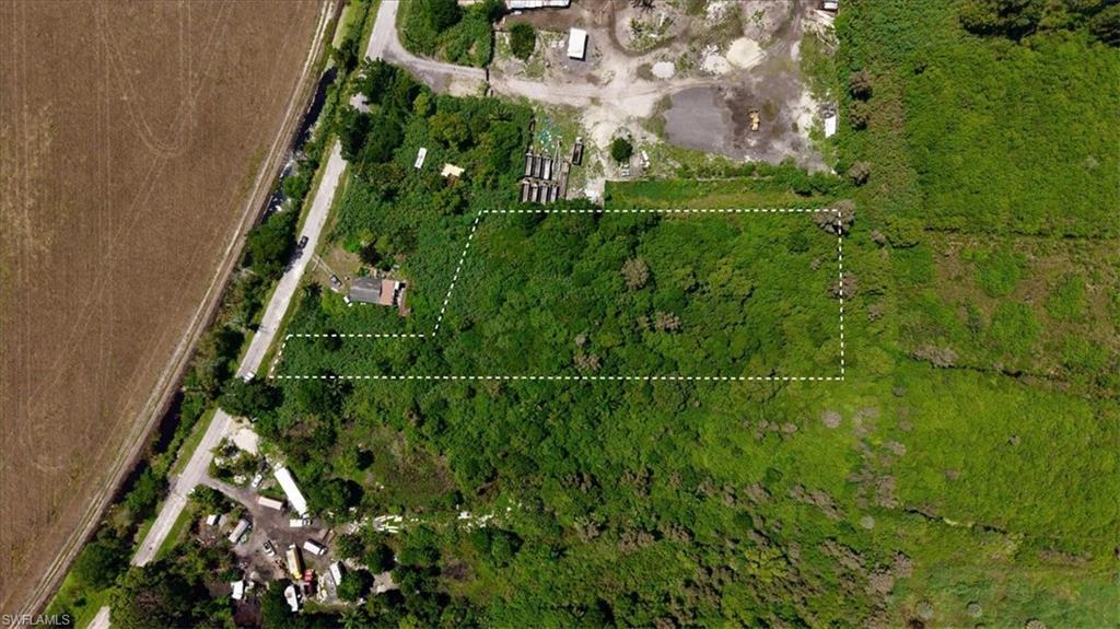Corkscrew Blvd Property Photo 6