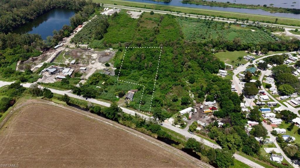 Corkscrew Blvd Property Photo 7