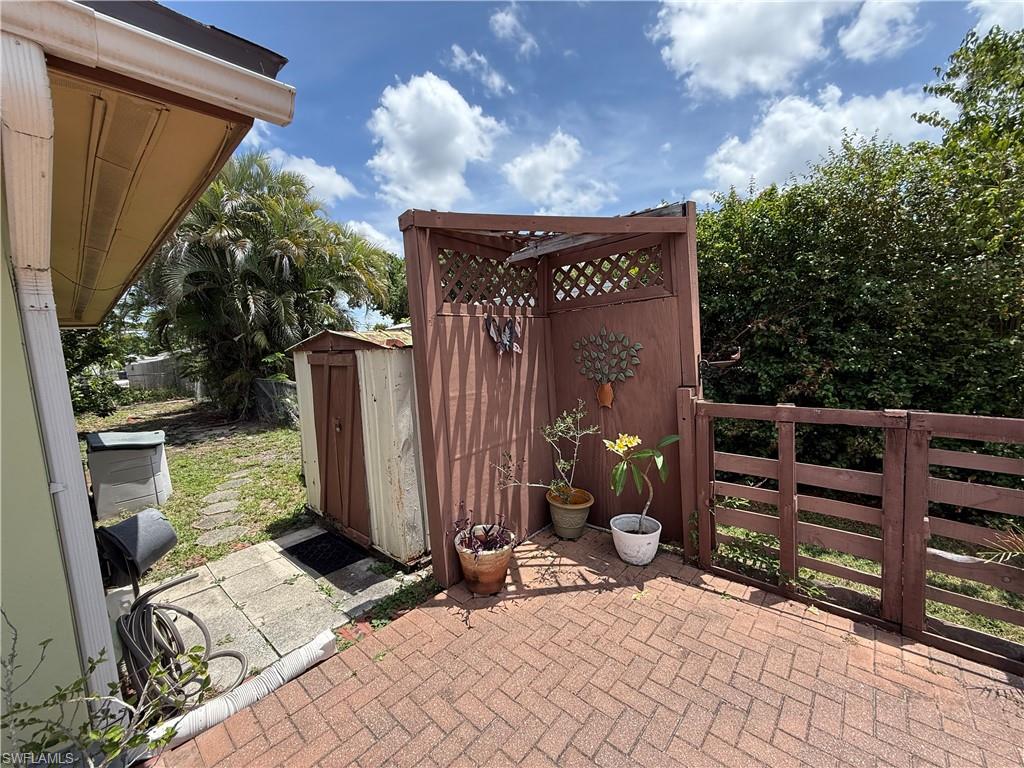 1635 Kensington Ct Property Photo 6