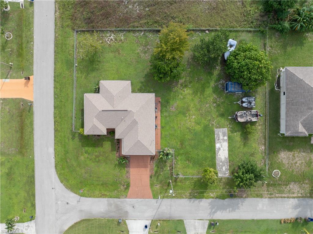 806 Felix Ave N Property Photo 36