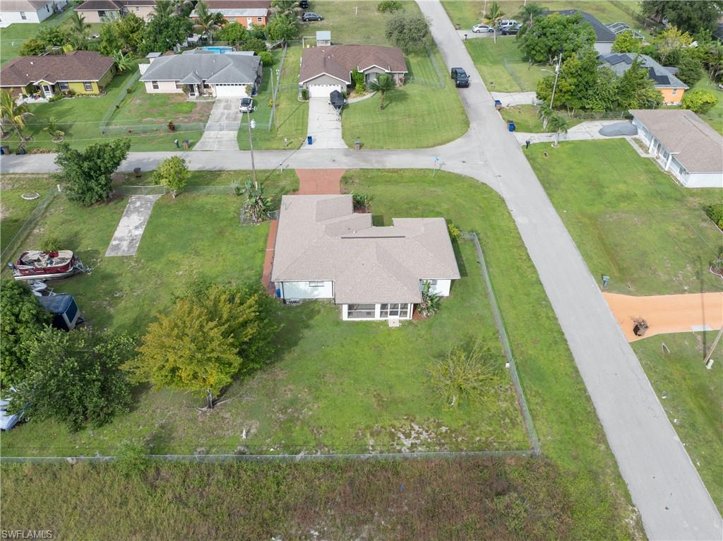 806 Felix Ave N Property Photo 37