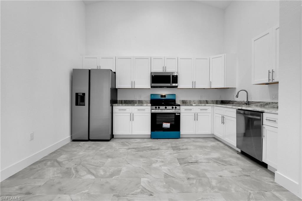 4534/4532 24th St Sw Property Photo 12