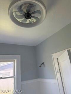3835 Lake St Property Photo 12