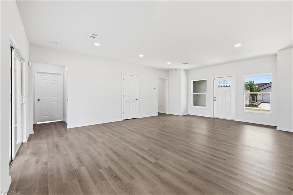 1406 Ford Cir Property Photo 31