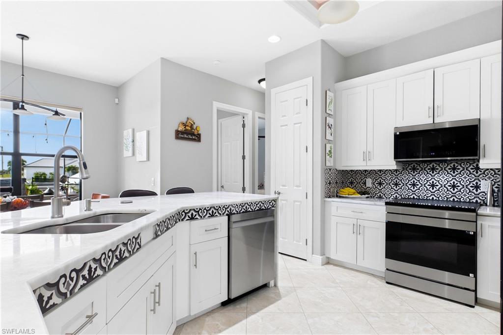 1726 Old Burnt Store Rd N Property Photo 22