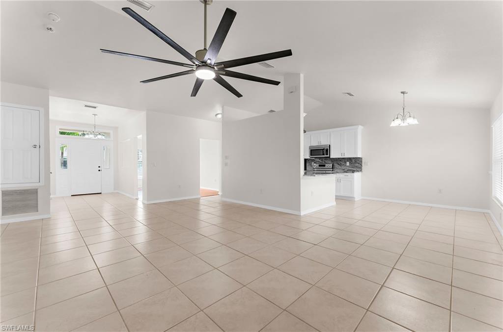 1603 Ne 34th Ln Property Photo 10