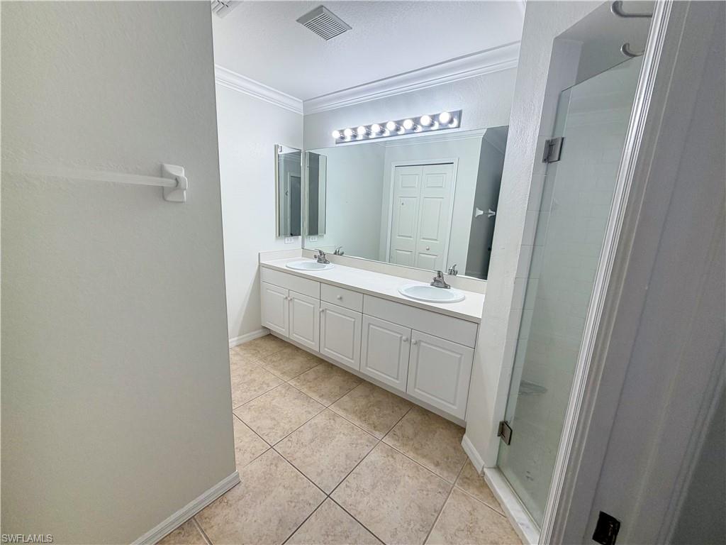 924 Nw 12th Pl Property Photo 29