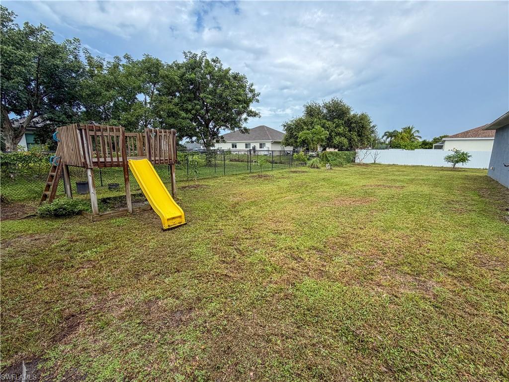 924 Nw 12th Pl Property Photo 36