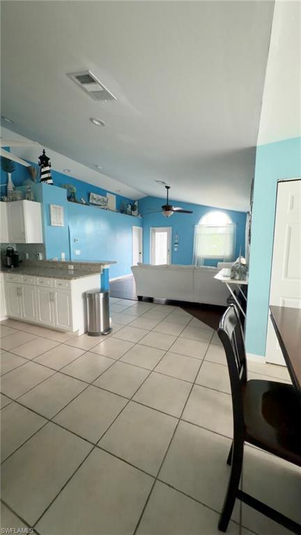 11652 Pawley Ave Property Photo 8