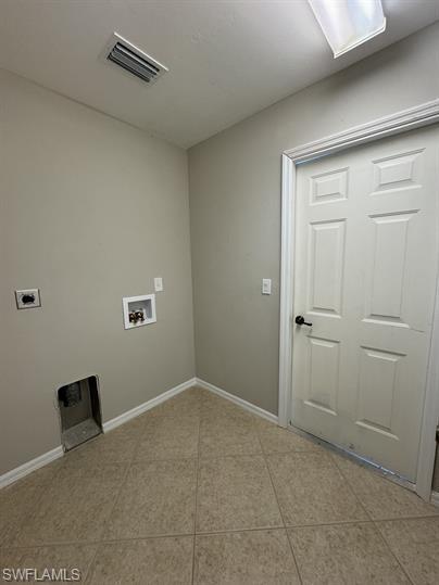 2502 38th St W Property Photo 9