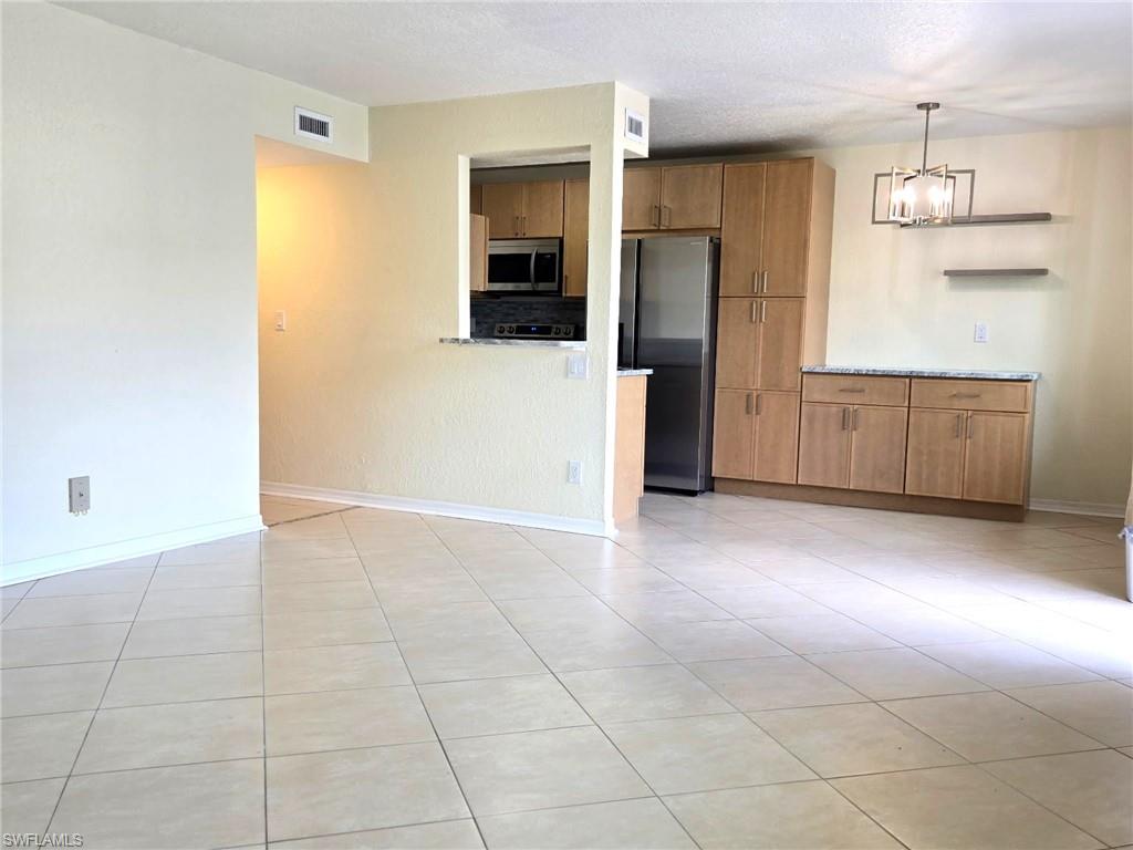 4625 Bayshore Dr D1 Property Photo 4