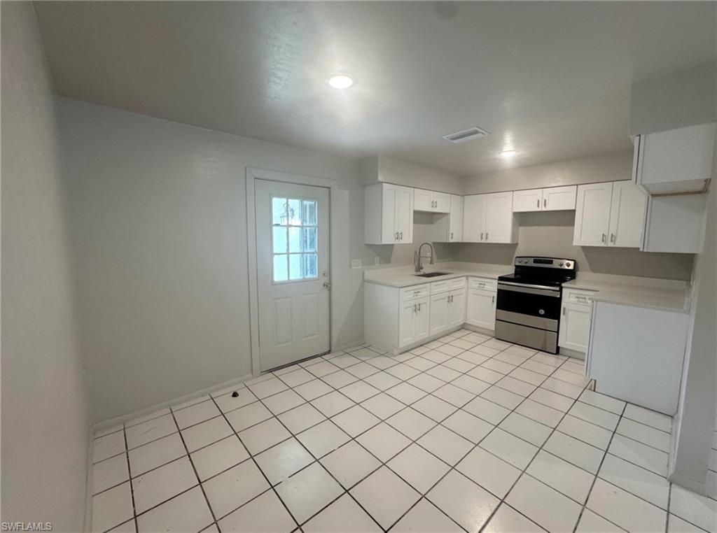 5637 Seventh Ave Property Photo 3