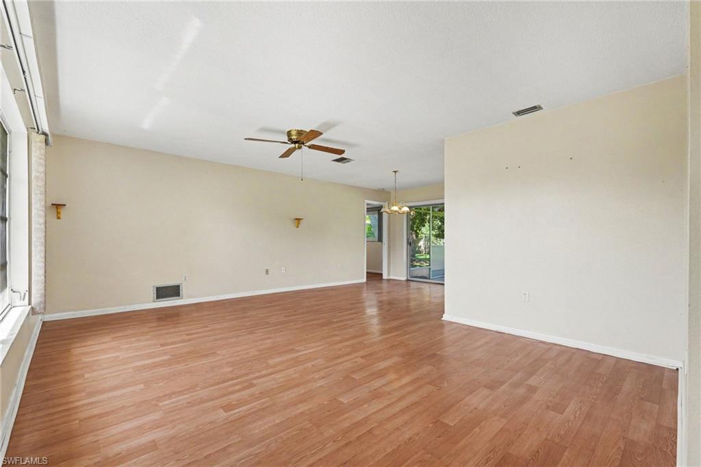 23174 Hemenway Ave Property Photo 9