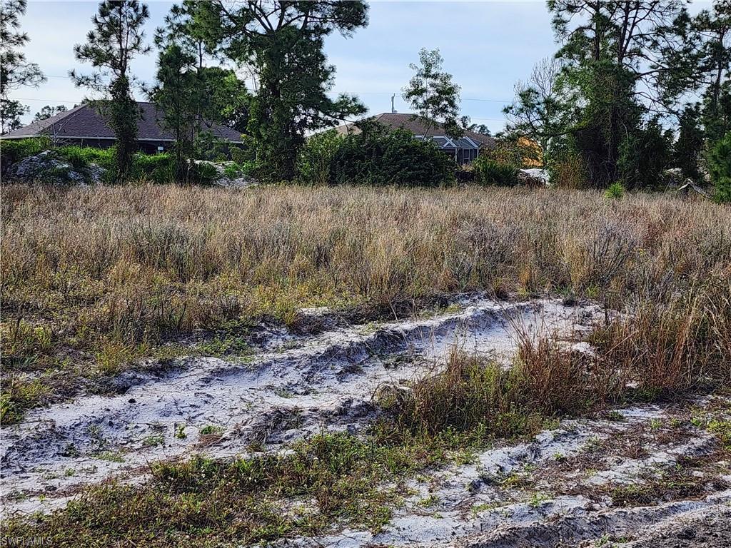 1230 Edelweiss St E Property Photo 2