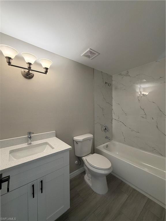 1410 Ne Juanita Pl Property Photo 4